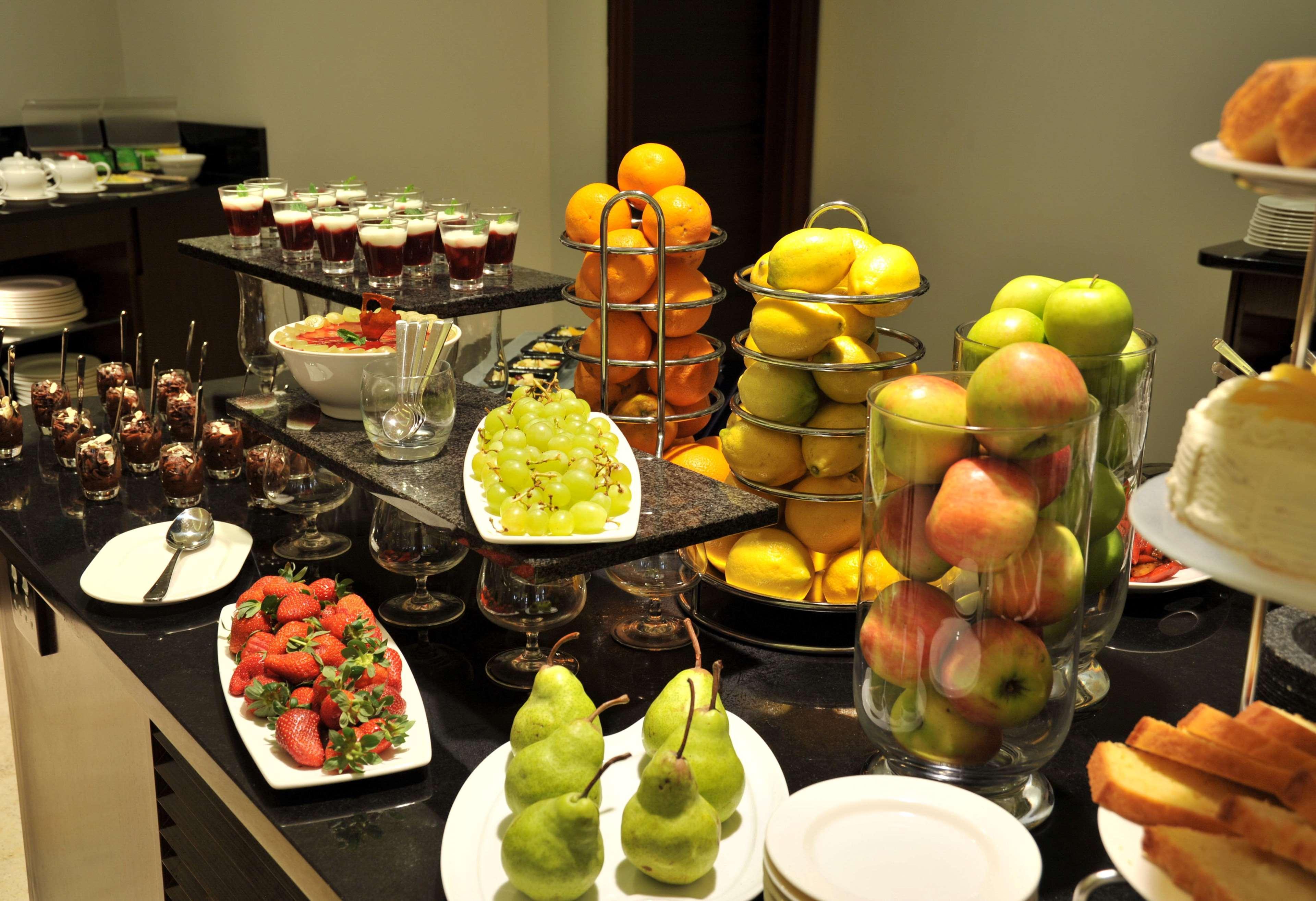 Radisson Blu Hotel Lusaka Exterior photo A fruit buffet