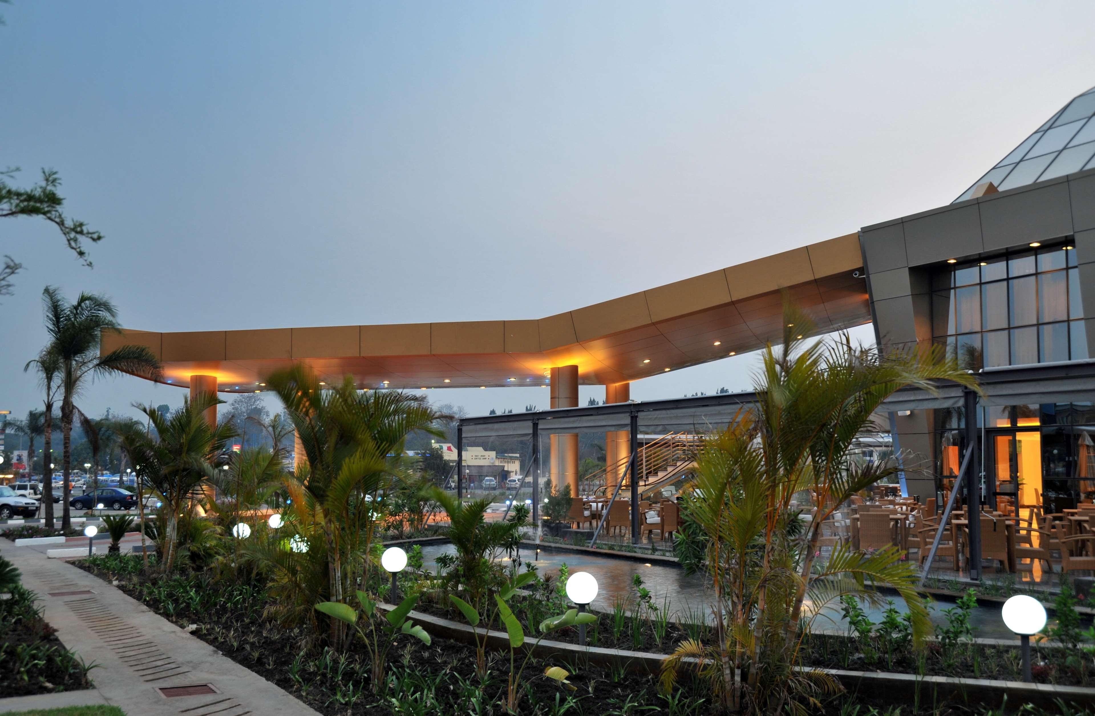 Radisson Blu Hotel Lusaka Exterior photo The hotel's lobby