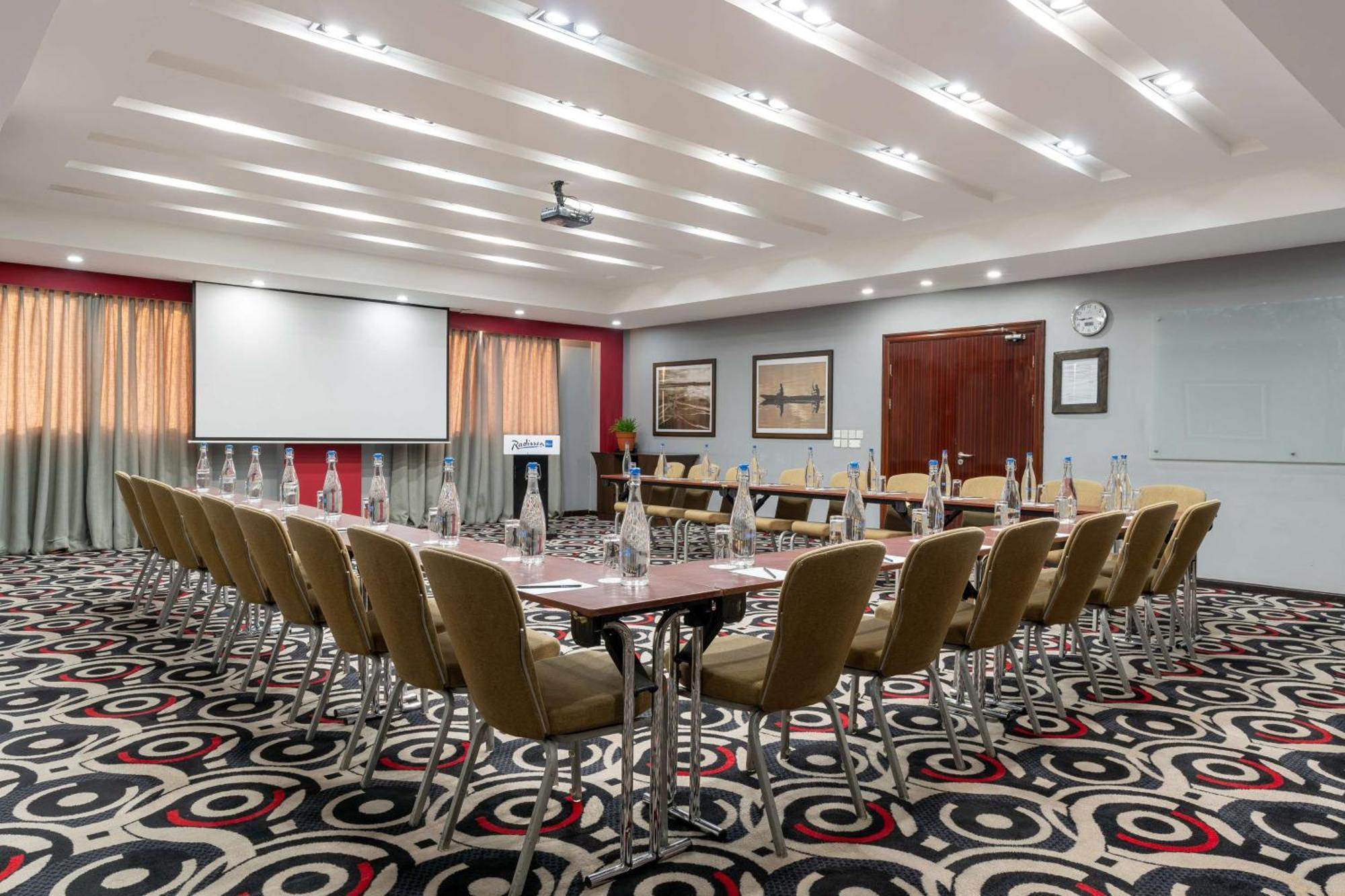 Radisson Blu Hotel Lusaka Exterior photo Meeting room