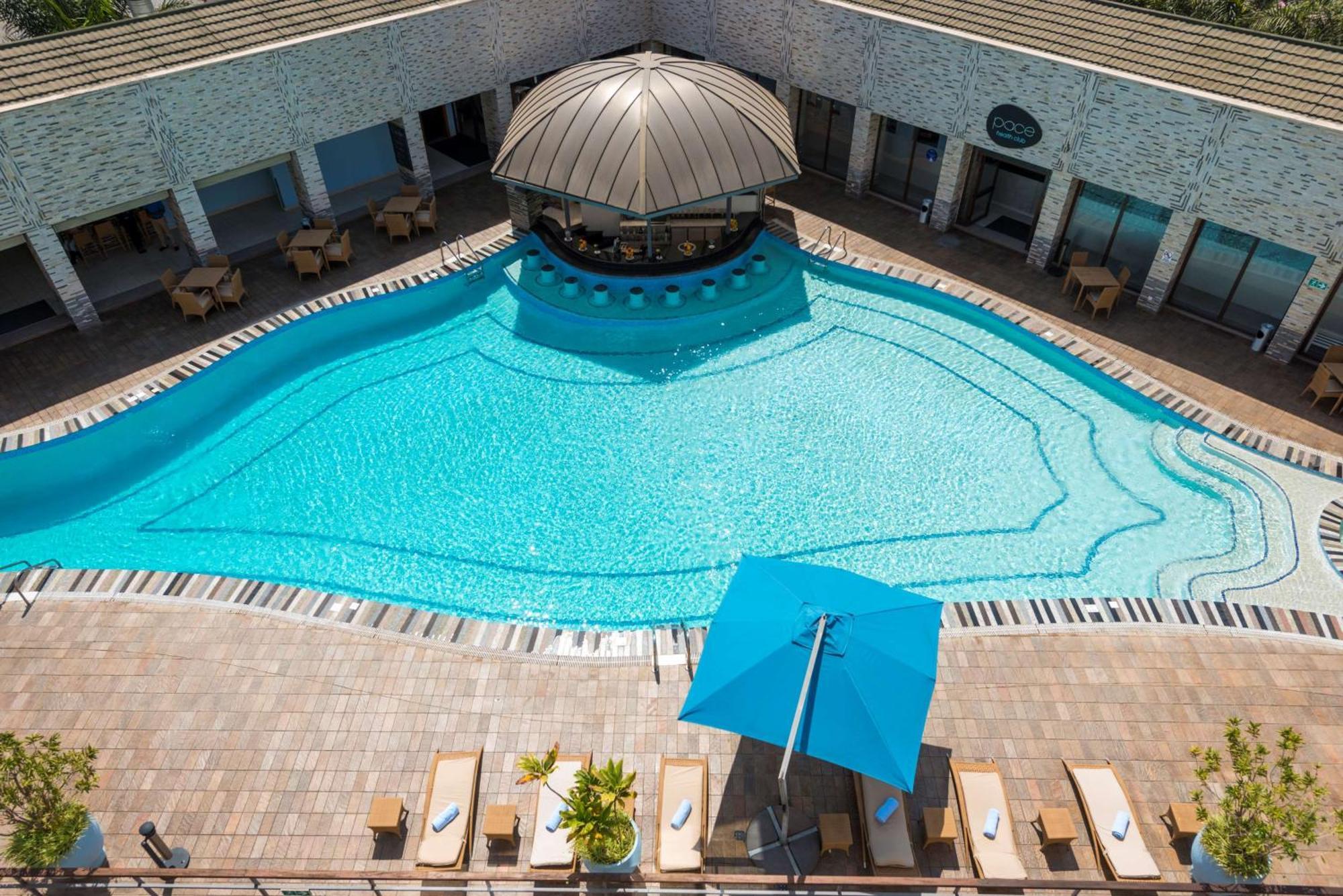 Radisson Blu Hotel Lusaka Exterior photo The pool at the hotel